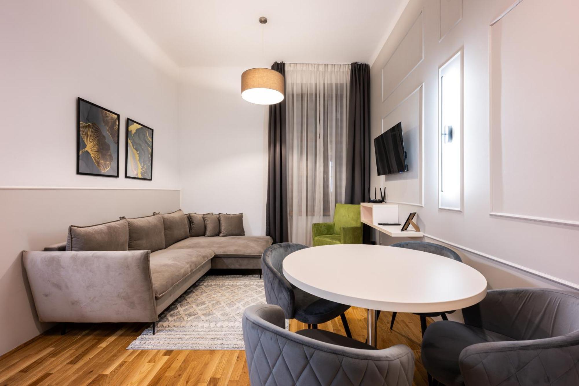 On/Set Aparthotel Krakow Exterior photo